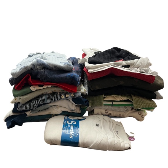Baby Boy clothing bundle mixture of clothes 32+ pieces - Picture 2 of 15